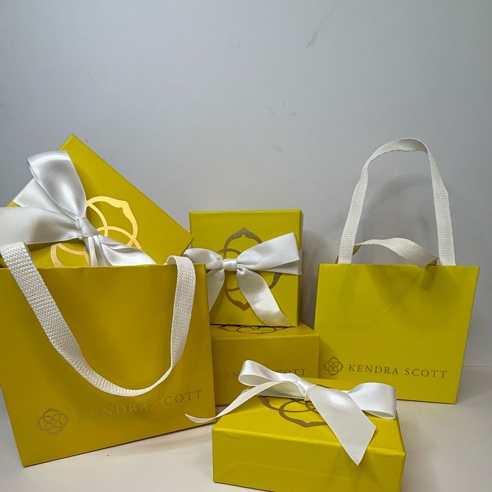 Kendra Scott Jewelry Gift Box & Bag Bundle – 4 Boxes, 2 Bags, 2 Pouches